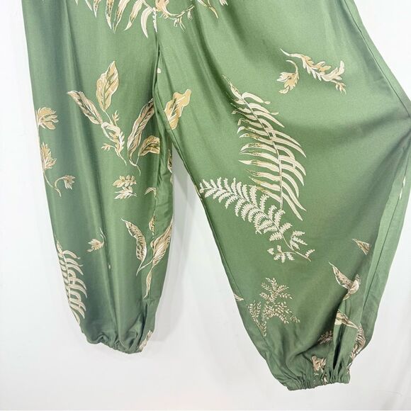 Anthropologie Olive Green Tropical Leaf Balloon Leg Smocked Sleeveless Jumper - Picture 9 of 16